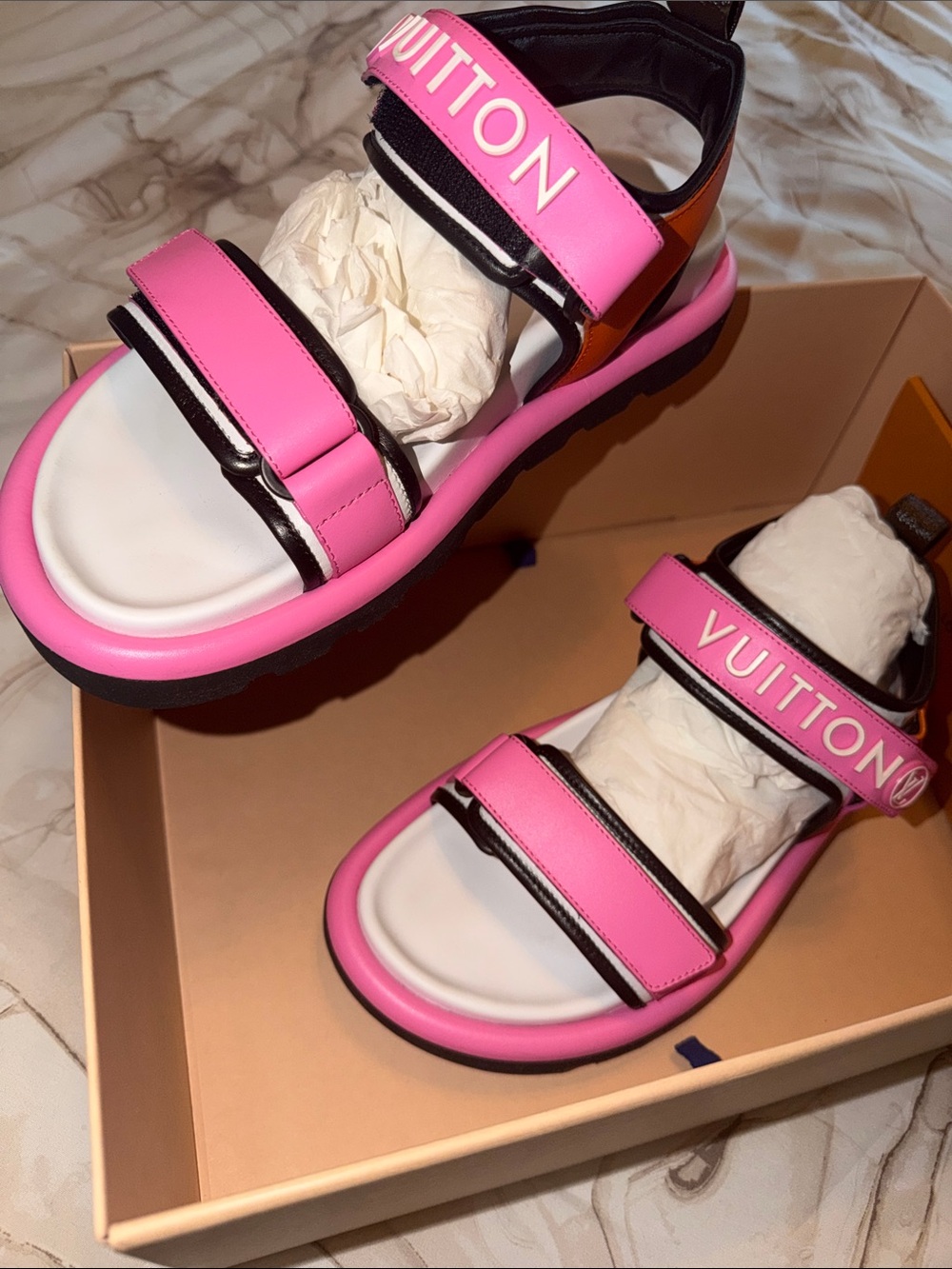 Louis Vuitton Shoes| Louis Vuitton Pool Pillow Comfort Flat Sandals Pink| 40
